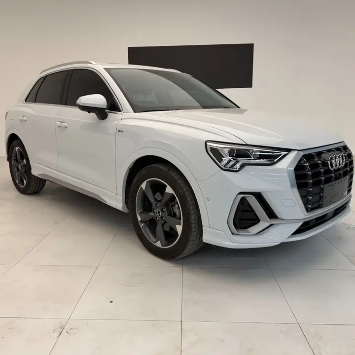 Audi Q3 из каталога автомобилей в Китае